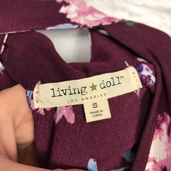 Living Doll Floral Keyhole BellSleeve Burgundy Spring Unique Blouse Size Small S - Picture 7 of 8